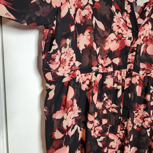 NWT - Torrid Lexie Chiffon Semi-Sheer Tunic - Size: 3 (22W/24W) PRICE IS FIRM - Picture 3 of 8